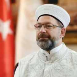 Diyanet İşleri Başkanı Ali Erbaş: Camiler şehirlerimizin s&uuml;s&uuml; ve kalbi