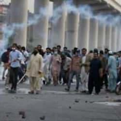 Aşiretler arası &ccedil;atışma: 11 kişi &ouml;ld&uuml;