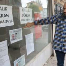 Bir garip kiralık ilanı: Dükkanına astığı yazıyla duyurdu! Gören dönüp bir daha baktı
