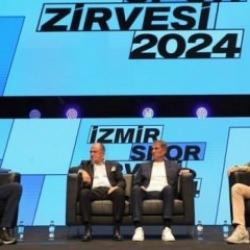 Futbolun efsaneleri İzmir'de bir araya geldi