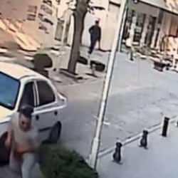 Husumetlisini sokak ortasında pompalı t&uuml;fekle &ouml;ld&uuml;rd&uuml;