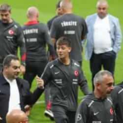 Türkiye ve Karadağ, 19 Mayıs Stadyumu'nda maça hazırlandı