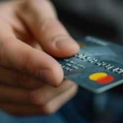 750 liralık vergi nedeniyle kredi kartı limitini düşürenlere büyük şok
