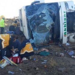 Aksaray'da ne oldu? Yolcu otob&uuml;s&uuml; m&uuml; devrildi? Ka&ccedil; &ouml;l&uuml;, yaralı var?