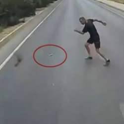 Kaza geliyorum dedi! Bir telefon için canından olacaktı