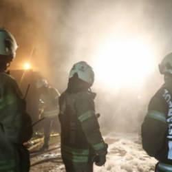 Mersin'de seyir halinde alev alan tırda hasar oluştu