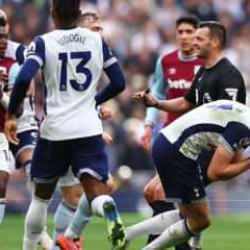 Premier Lig'de 5 gollü maç sonunda ortalık karıştı