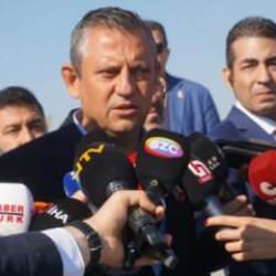 CHP lideri &Ouml;zel&rsquo;den ter&ouml;r h&uuml;k&uuml;ml&uuml;s&uuml; Demirtaş&rsquo;a ziyaret