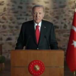 Cumhurbaşkanı Erdoğan'dan şehit ailesine başsağlığı mesajı