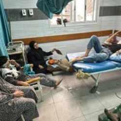 İsrail'in kuşattığı hastaneden çıkartılan Filistinli kadın: Günlerce...