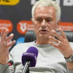 Jose Mourinho: Fenerbahçe Türkiye'de engelleniyor!