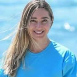 Milli Sporcu Şahika Erc&uuml;men, Ayvalık&rsquo;ta dalış yaparak kırmızı mercanları tanıtacak