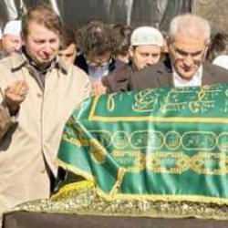 Tabutun başında ‘Uzun Cevdet’ şovu! İşte FETÖ’nün damatları