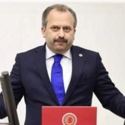 AK Parti Kastamonu Milletvekili Halil Uluay kalp krizi ge&ccedil;irdi