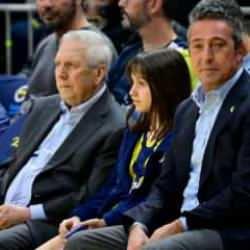 Ali Koç ile Aziz Yıldırım Partizan maçını birlikte izledi