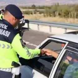 Bakan Yerlikaya: 527 bin 484 araca/s&uuml;r&uuml;c&uuml;ye işlem yapıldı