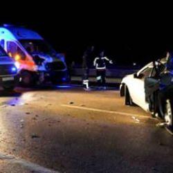 Başıboş köpek ölüm getirdi! Hasta nakil eden ambulans kaza yaptı: Ölü ve yaralılar var