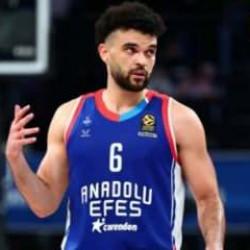Elijah Bryant coştu Anadolu Efes kazandı