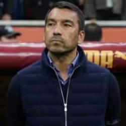 Giovanni van Bronckhorst'tan tek değişiklik