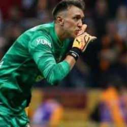 Muslera Galatasaray'dan ayrılacak mı? Fernando Muslera futbolu bırakıyor mu?