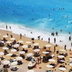 Turizm geliri yılın üçüncü çeyreğinde yıllık bazda yüzde 3,9 arttı