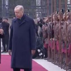 Başkan Erdoğan Kırgızistan’da resmi törenle karşılandı