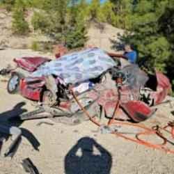 Burdur'da feci, kaza: 2 kişi &ouml;ld&uuml;, 6 yaralı!