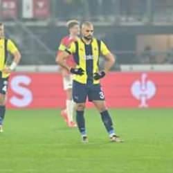 Fenerbahçe'nin Az Alkmaar yenilgisi manşetlerde: A'dan Z'ye ışıkları yaktılar