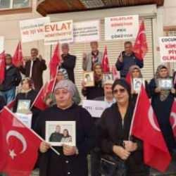 HDP &ouml;n&uuml;ndeki evlat n&ouml;betinde aile sayısı 379 oldu