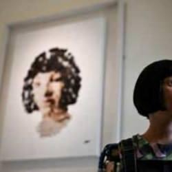 İlk insansı robotun eseri 1 milyon dolara satıldı