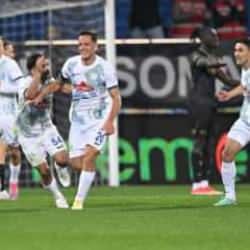 Kan kaybı sürüyor! Fırtına'ya Rizespor darbesi