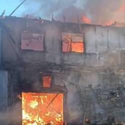 Son dakika haberi...Kütahya'da korkunç yangın: Onlarca ev küle döndü