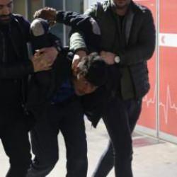 84 yıl hapisle aranan firari yakalandı: Bakın gazetecilere ne dedi!