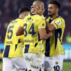 Amrabat, d&uuml;nya futbol tarihine ge&ccedil;ti! Efsane ismi bile geride bıraktı