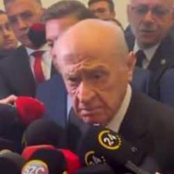 Devlet Bahçeli'den gazeteciye: Tahrikten vazgeçemiyorsan mesleğini bırak