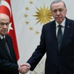 Beştepe'de kritik zirve! Başkan Erdoğan, Bahçeli ile görüştü