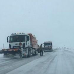 Lapa lapa yağdı! Bayburt beyaza büründü