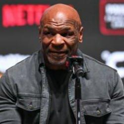 Nefesler tutuldu! Dünya, efsane boksör Mike Tyson'un maçı için geri sayıma geçti
