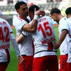 Süper Lig'in efsane takımından Amatör'de gol yağmuru