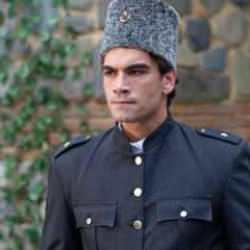 TRT'den polis dizisi geliyor! Şeytan Adası'nda Esir T&uuml;rk: Polis Cemil'le aksiyon tavan yapacak