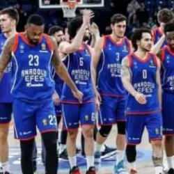 Anadolu Efes yarın Paris Basketbol'u ağırlayacak