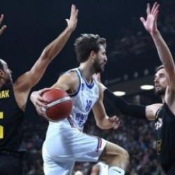 Anadolu Efes'te, Doğuş Özdemiroğlu şoku