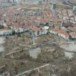 Ankara'da heyelan riski: Bir mahalle tedirgin: 'İnsanlar korku i&ccedil;inde yaşıyor&rsquo;