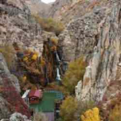 İnanç ve doğa turizminin gözde noktası Darende'de sonbahar büyüsü