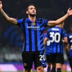 Inter'de Hakan Çalhanoğlu gelişmesi