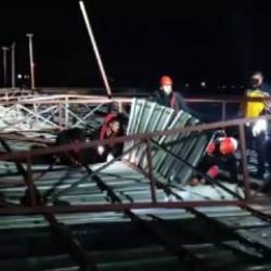 Kahramanmaraş'ta üzerine çatı düşen kişi öldü