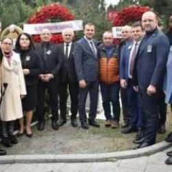 Naim Süleymanoğlu, vefatının 7. yılında kabri başında anıldı