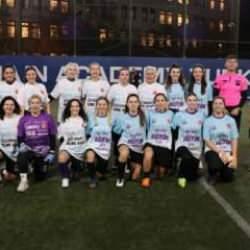 Tekirdağlı kadınlar, ihtiya&ccedil; sahibi &ouml;ğrencilere burs vermek i&ccedil;in halı sahada buluştu