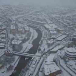 Bayburt Valiliğinden uyarı: Kent merkezinde kar kalınlığı 60 santimetreyi buldu! 