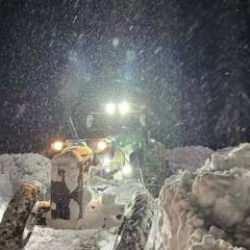 Düzce'de yaylada mahsur kalan 16 kişi kurtarıldı!